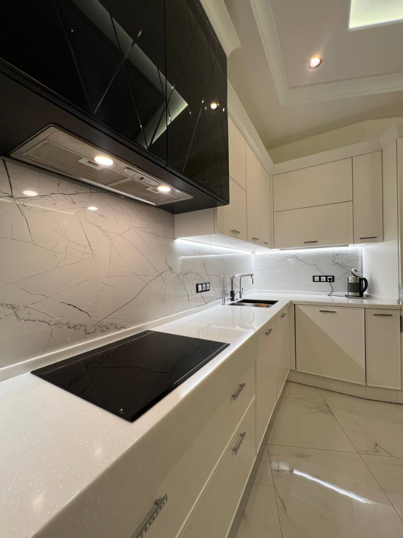 продажа трехкомнатной квартиры номер A-172128 в Приморском районе, фото номер 17
